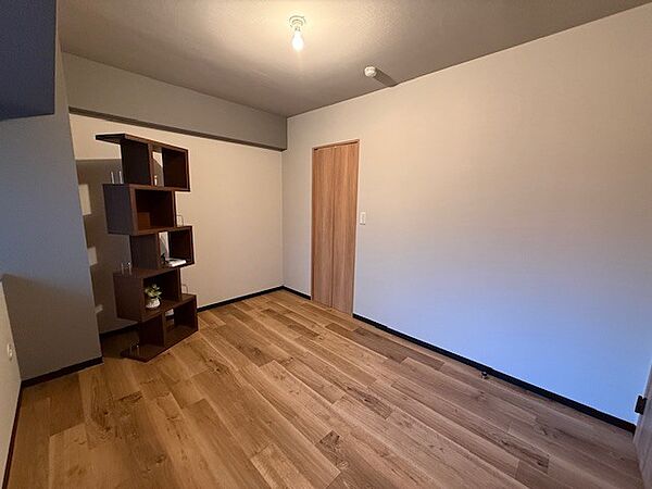 家具・照明器具・小物付