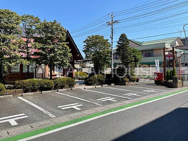 大宮加茂宮郵便局 徒歩10分。 740m