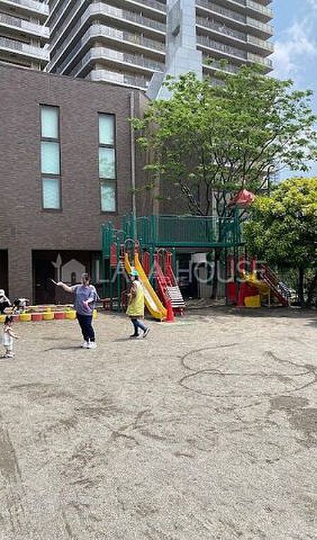 しんせい幼稚園 徒歩11分。 880m