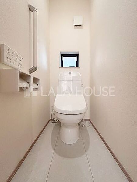 トイレを拡大表示