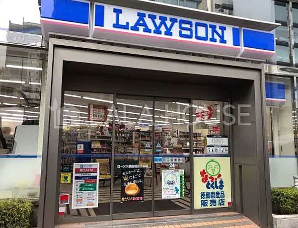 ローソンさいたま三橋六丁目店 徒歩7分。 500m