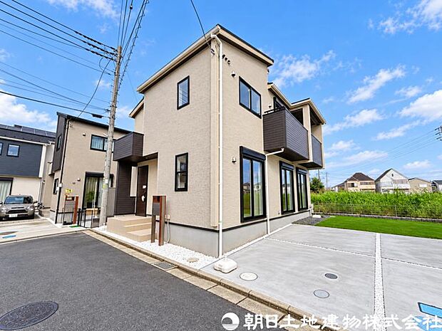 【外観】見るたびに心躍るデザインが魅せる住まいにわくわくします