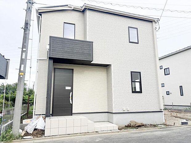 【外観】見るたびに心躍るデザインが魅せる住まいにわくわくします