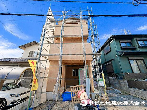 四季の移り変わりを感じられる環境。毎日のお散歩も気持ちよさそうです。自然に包まれた穏やかな暮らしができる住環境が整っています。