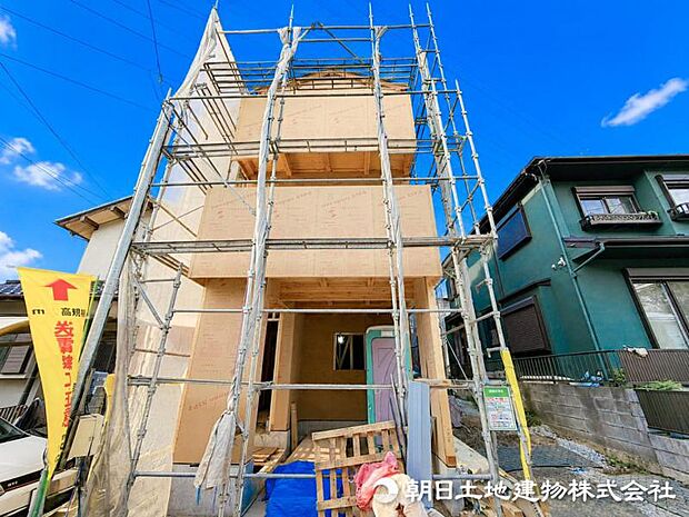 周辺は住宅地となっており子育て家族にも合う。毎日のお買い物も便利なエリアで暮らしやすさを実現するための住環境が整っています。