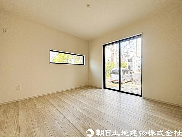 【洋室】シンプルで使いやすい洋室は、主寝室や子ども部屋、書斎などライフスタイルに合わせて多彩に活用いただけます。