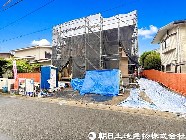 四季の移り変わりを感じられる環境。毎日のお散歩も気持ちよさそうです。自然に包まれた穏やかな暮らしができる住環境が整っています。