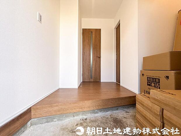 【玄関】玄関に必要なものは最小限に!乱雑にしない工夫でいつも片付いた気持ちの良い空間になります