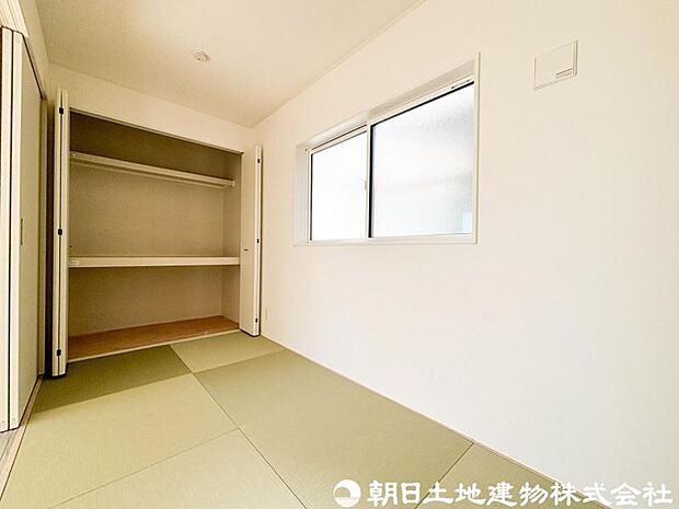 【洋室】シンプルで使いやすい洋室は、主寝室や子ども部屋、書斎などライフスタイルに合わせて多彩に活用いただけます。