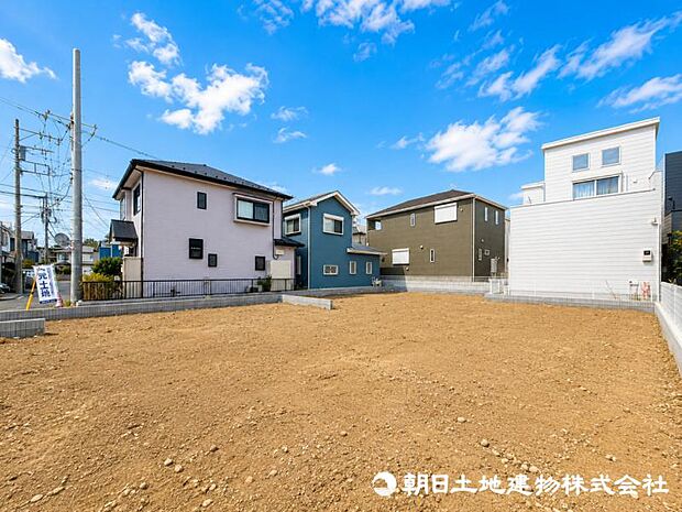 【現地写真】現在は建築中ではございますが完成物件をもとに建物プレゼンも承っております、お気軽にお問い合わせください。 