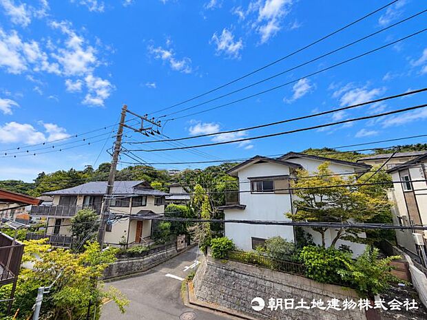 【眺望】眺望バルコニーへ一歩外にでると伸び伸びとした雰囲気と空気を感じられそうなロケーションは嬉しい