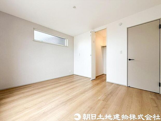 【洋室】シンプルで使いやすい洋室は、主寝室や子ども部屋、書斎などライフスタイルに合わせて多彩に活用いただけます。