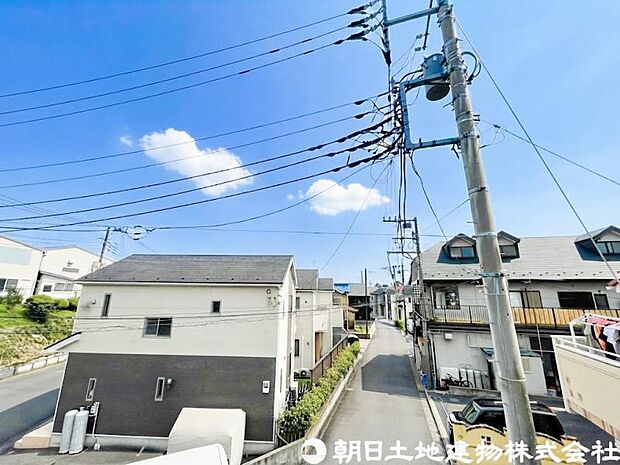 【眺望】眺望バルコニーへ一歩外にでると伸び伸びとした雰囲気と空気を感じられそうなロケーションは嬉しい