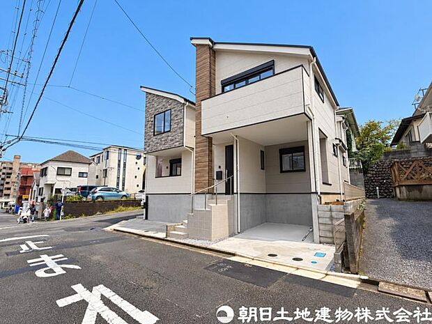 【外観】見るたびに心躍るデザインが魅せる住まいにわくわくします