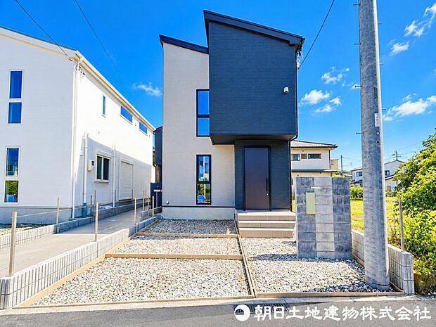 【外観】見るたびに心躍るデザインが魅せる住まいにわくわくします