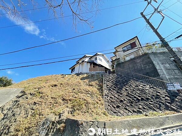 【外観】見るたびに心躍るデザインが魅せる住まいにわくわくします