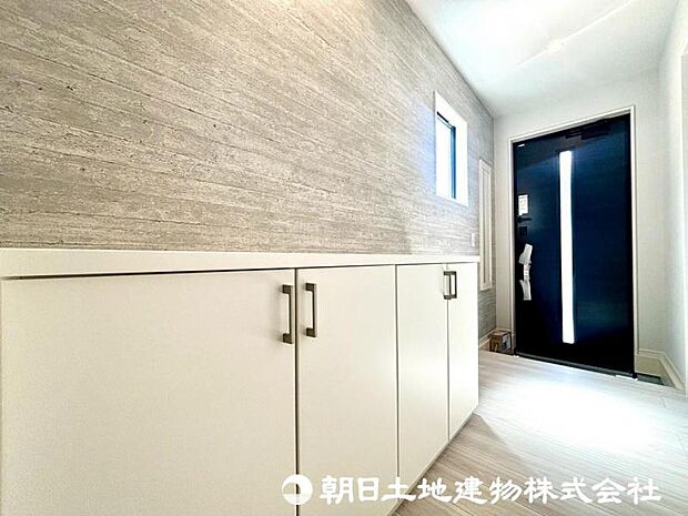 帰りに着くたび洗練されたテイスト空間を感じる玄関まわりです。