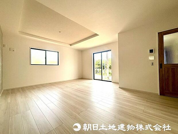 集いの場、憩いの場としての快適性を求めたやすらぎの空間です。