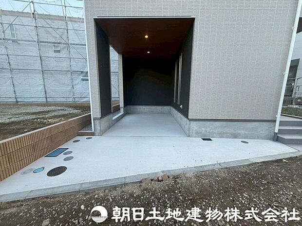 交通量も少なく、安心して駐車頂けます。