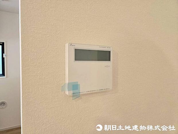 寒い季節に嬉しい床暖房付き。