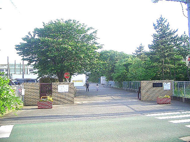室田小学校