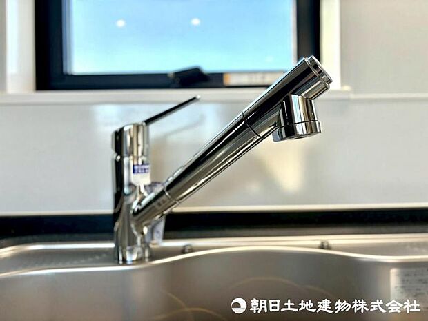 毎日のお料理や、飲料水にも安心の浄水機能付水栓。