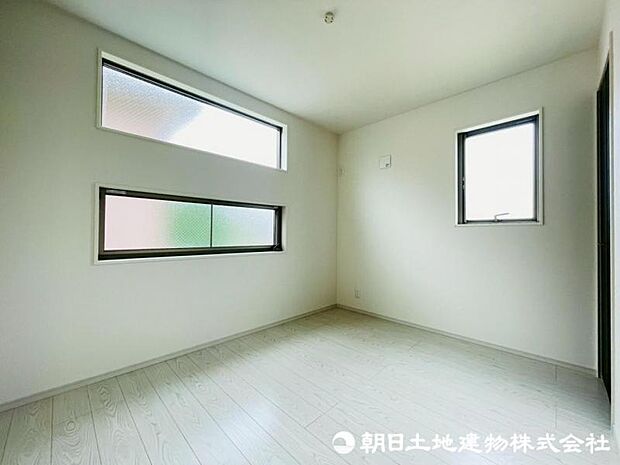 2面採光の居室は快適な光を取り入れ、心地よい風を取り入れます。