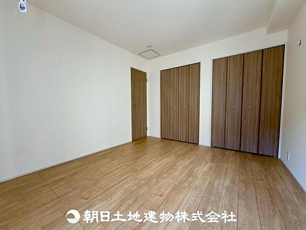 2面採光の居室は快適な光を取り入れ、心地よい風を取り入れます。