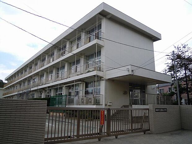 腰越小学校