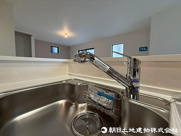 毎日のお料理や、飲料水にも安心の浄水機能付水栓。