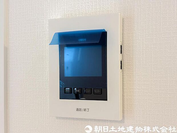 【モニター付きインターホン】奥様やお子様だけでご在宅が多い方への必需品！突然の来訪も天候や時間帯に関係なく鮮明な画像で確認することが出来ます。