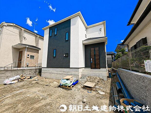 【外観】見るたびに心躍るデザインが魅せる住まいにわくわくします
