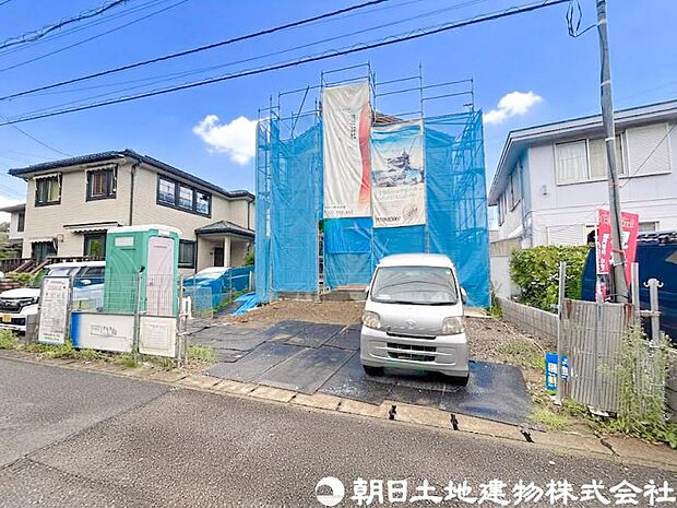四季の移り変わりを感じられる環境。毎日のお散歩も気持ちよさそうです。自然に包まれた穏やかな暮らしができる住環境が整っています。