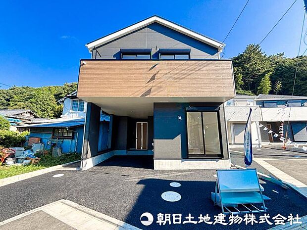 【外観】見るたびに心躍るデザインが魅せる住まいにわくわくします