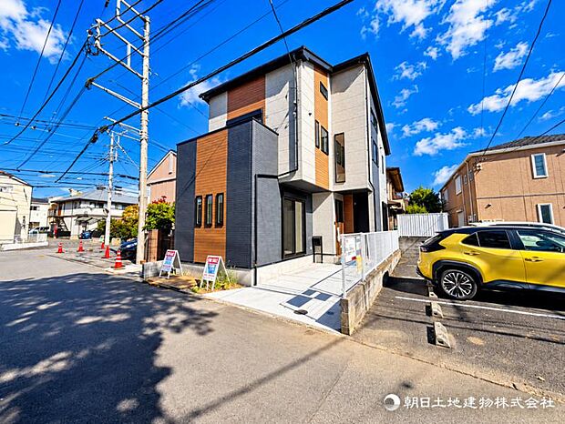 【外観】見るたびに心躍るデザインが魅せる住まいにわくわくします