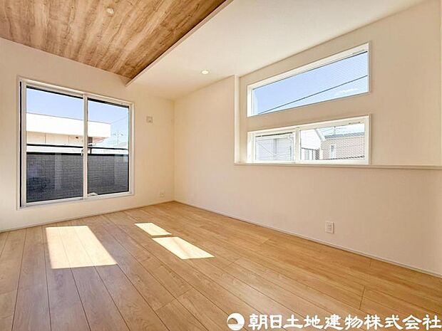 【洋室】シンプルで使いやすい洋室は、主寝室や子ども部屋、書斎などライフスタイルに合わせて多彩に活用いただけます。