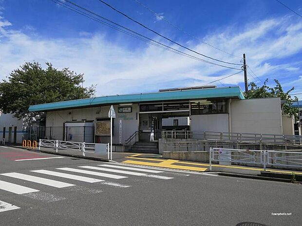 相模線「香川駅」まで徒歩約8分。
