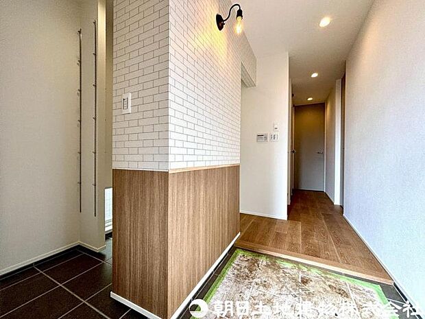 【玄関】玄関に必要なものは最小限に!乱雑にしない工夫でいつも片付いた気持ちの良い空間になります