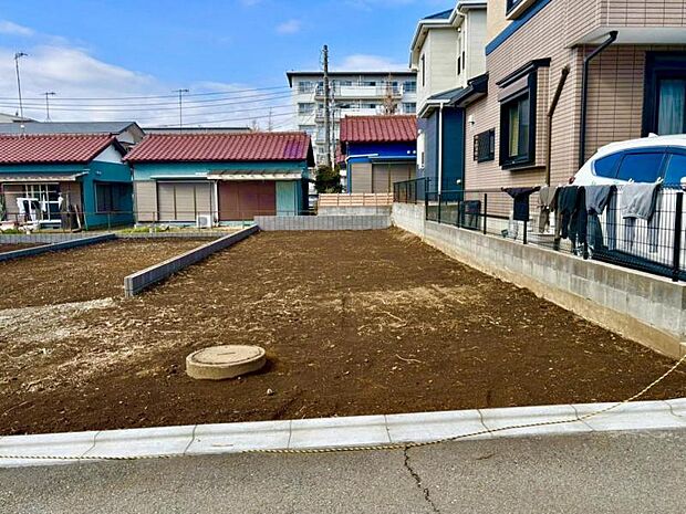 【現地写真】現在は建築中ではございますが完成物件をもとに建物プレゼンも承っております、お気軽にお問い合わせください。