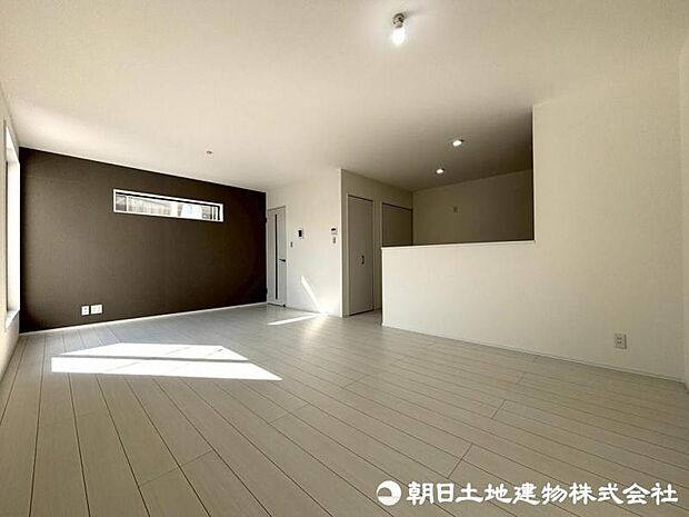 【リビング】一日の中で長く過ごすリビングは多機能空間として様々な過ごし方ができます