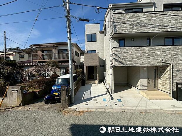 【外観】見るたびに心躍るデザインが魅せる住まいにわくわくします