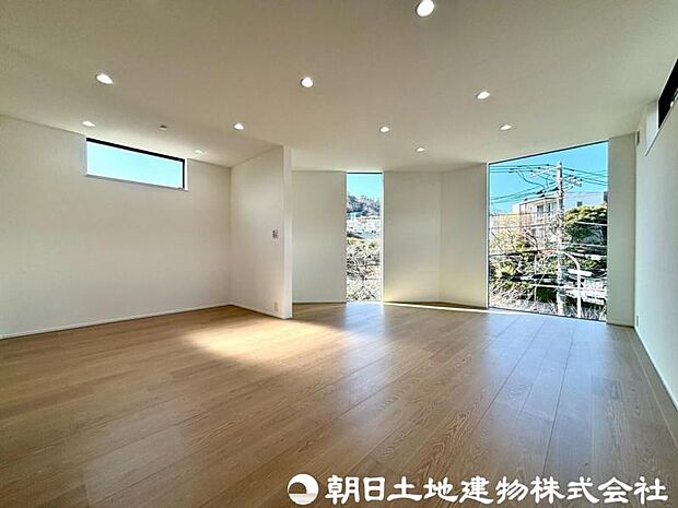 上質な時間を育む暮らしのメインステージ。寛ぎとコミュニケーションを育む居心地のよい場所。