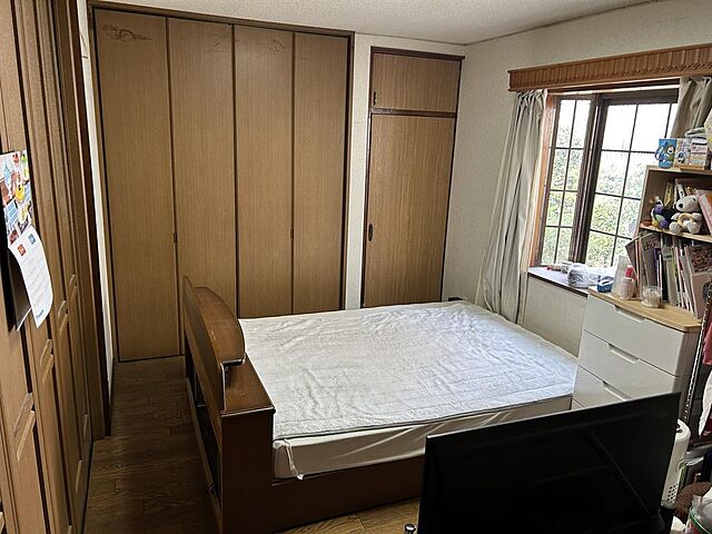 寝室 熊本市中央区帯山4丁目