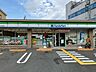 周辺：ファミリーマート寝屋川三井南店