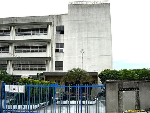 茨木市立北中学校 1210m