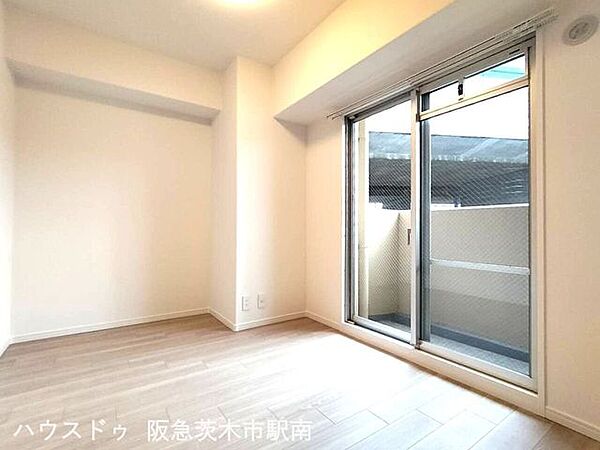 洋室5帖（バルコニーあり）