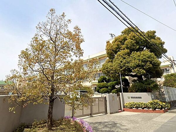 茨木市立春日丘小学校 630m