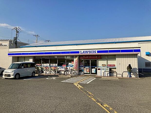 ローソン 茨木野々宮一丁目店 780m