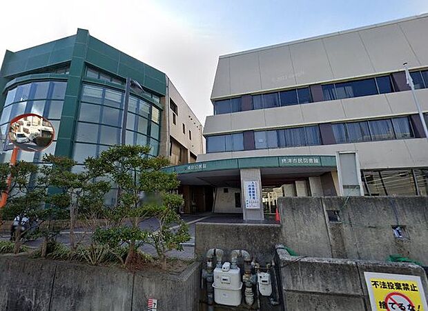 摂津市民図書館 1520m