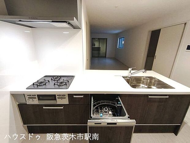 食洗乾燥機付き。